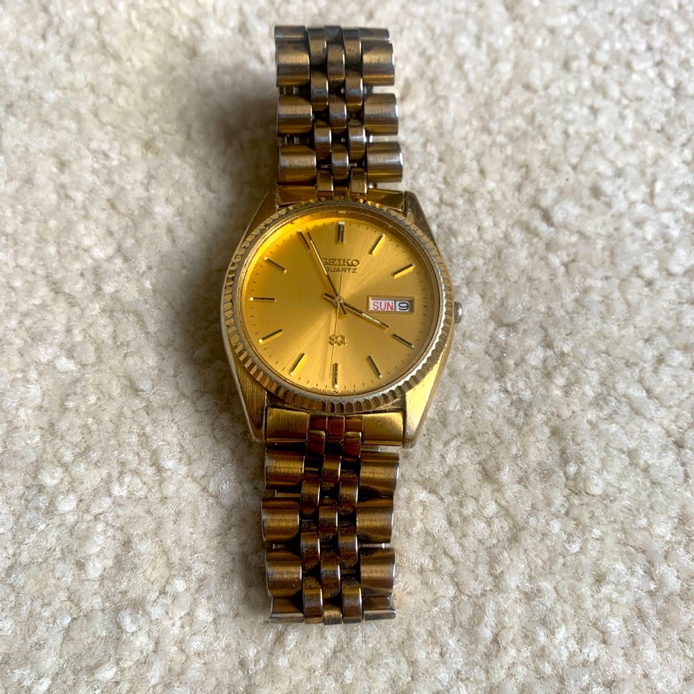 Rare vintage Seiko gold fluted bezel champagne dial presidential men’s watch